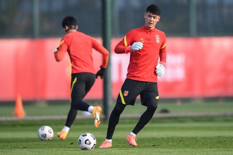 媒体人谈广州国安比赛延期：别队没国脚？海港申花呢？不公平！