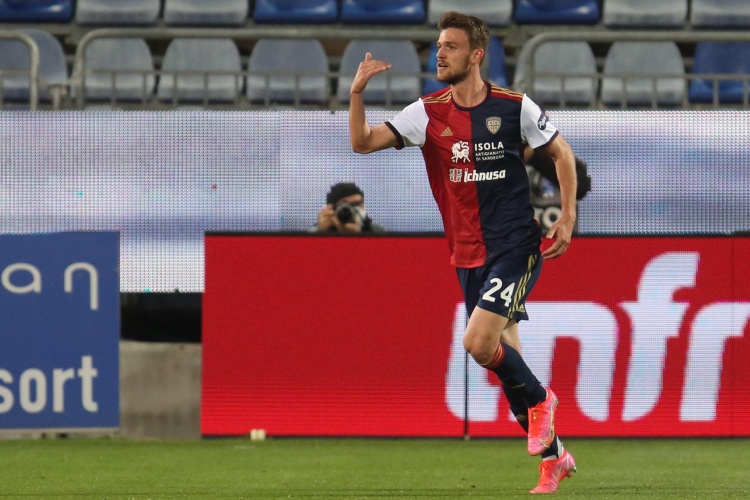 意媒:鲁加尼的年薪太高导致卡利亚里无法留下他,预计将返回尤文