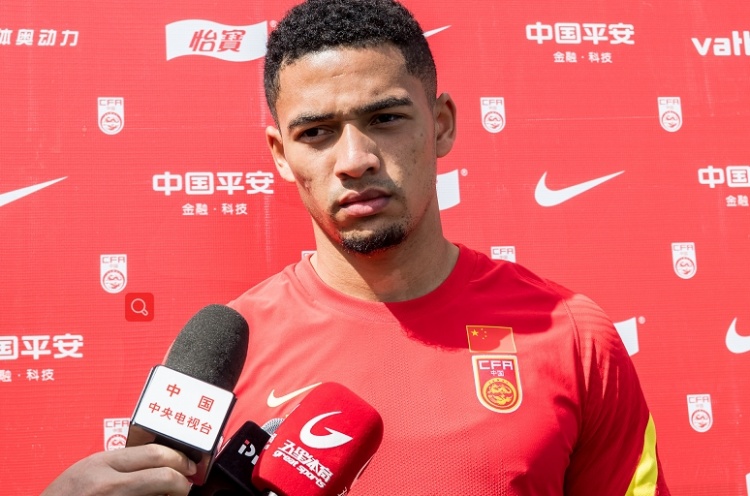 归化球员蒋光太先发登场,迎来国足首秀!