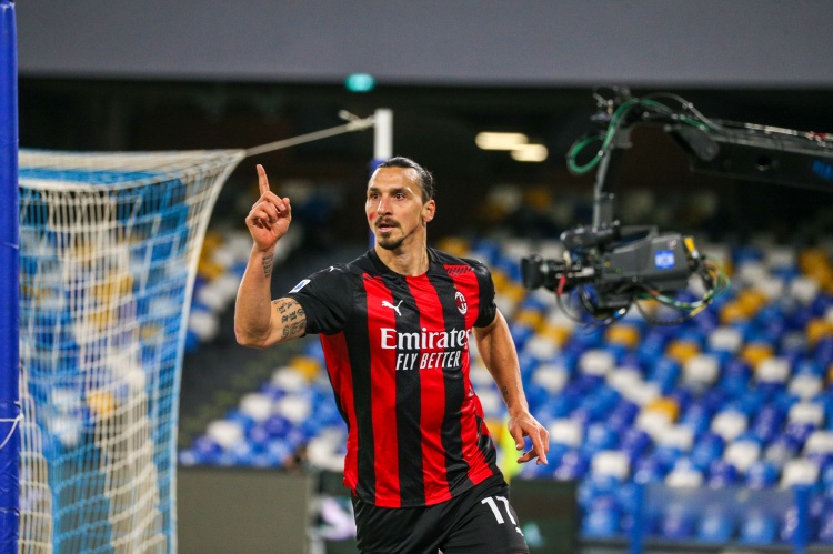 官方:因与博彩公司有经济利益,伊布被罚款5万欧&米兰被罚2.5万