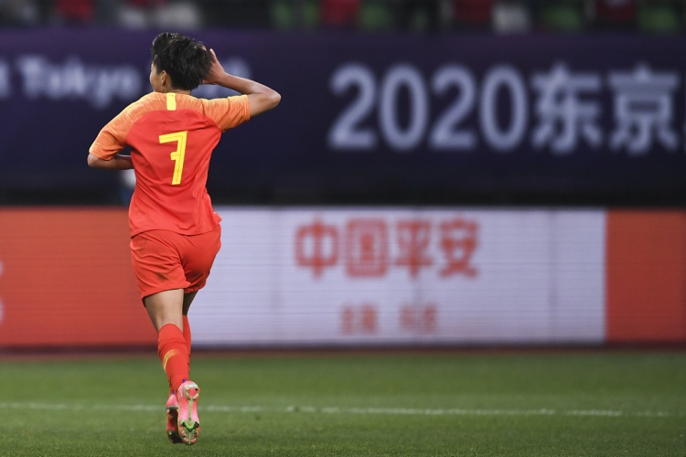 媒体人热议中国女足4-3韩国挺进奥运：用实力&信念把太极虎打趴！