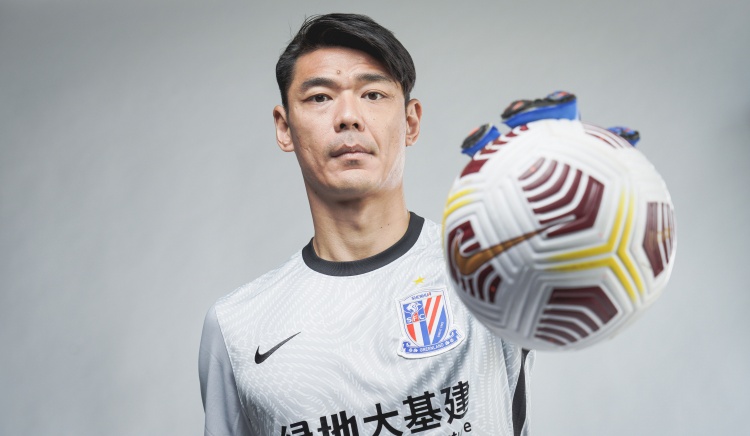 曾诚：倒地是为了更好的站起，40强赛国足定能凯旋