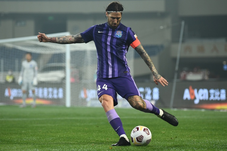 白国华:鉴于最新疫情状况,深圳队与津门虎队热身赛已经取消