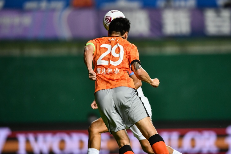 粤媒评广东德比:深足以泰山队的方式击败广州城