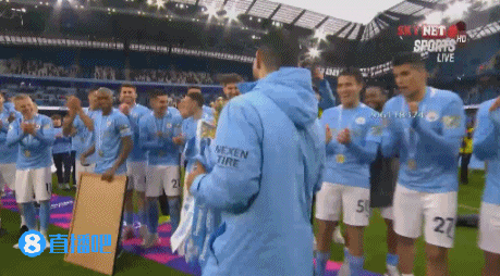 再见传奇！曼城为阿圭罗举行告别仪式