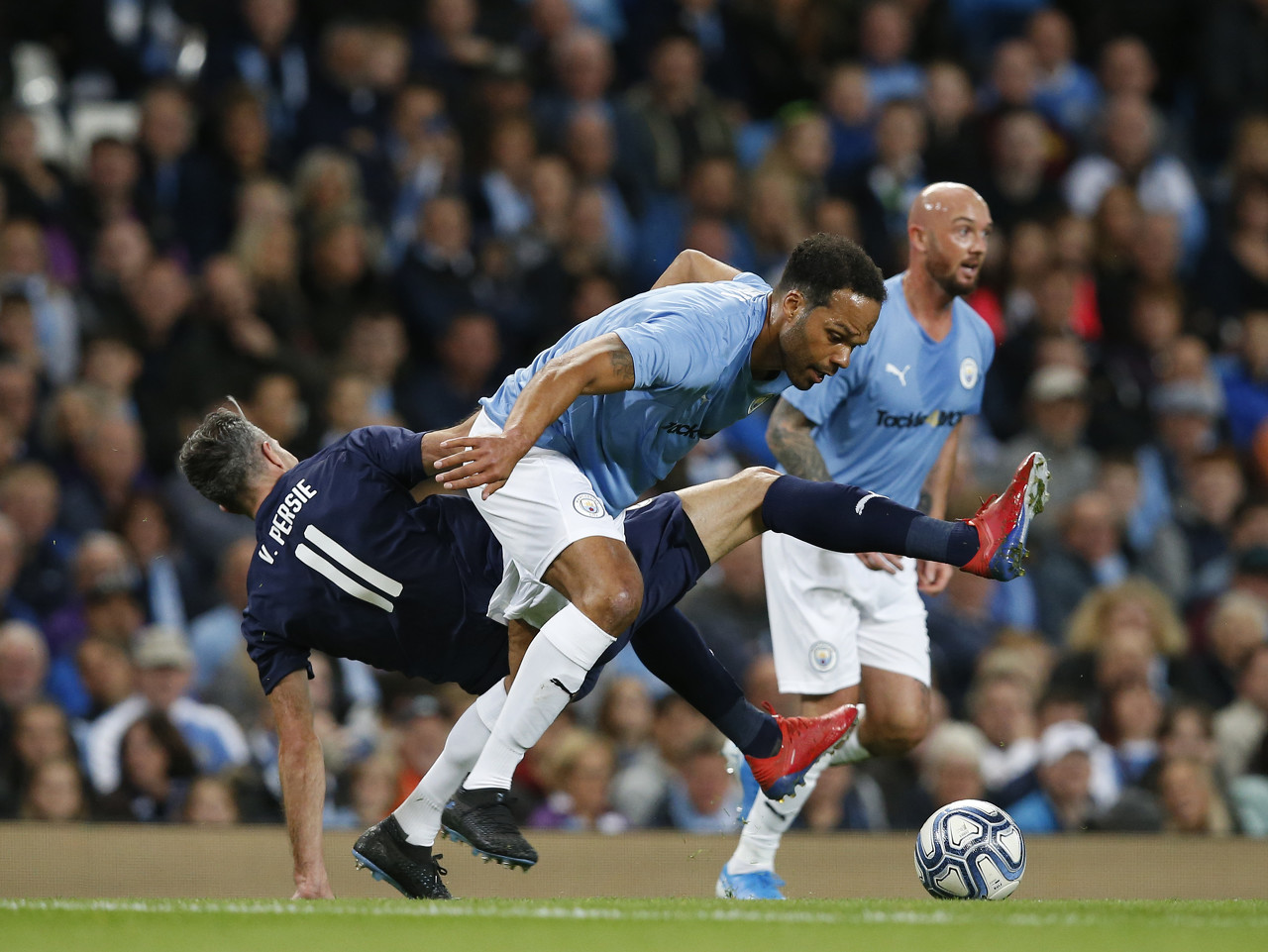 莱斯科特:迪亚斯是天生的领袖,马赫雷斯是球感最好的球员之一