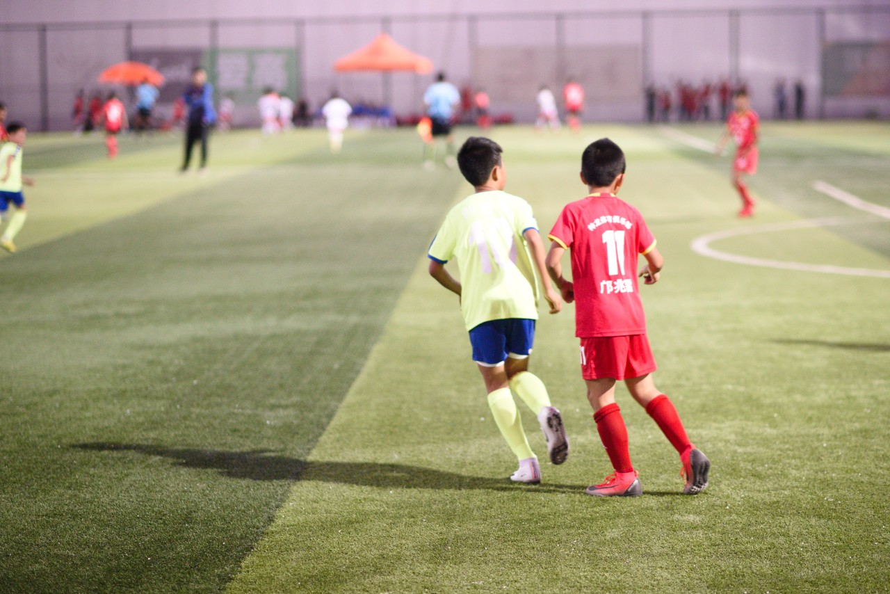 成都足协副主席:孩子五年级后学业压力增大,踢球人数断崖式下降