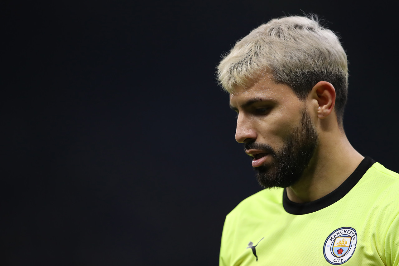 阿圭罗为失点致歉:那是个糟糕的决定,我承担全部责任