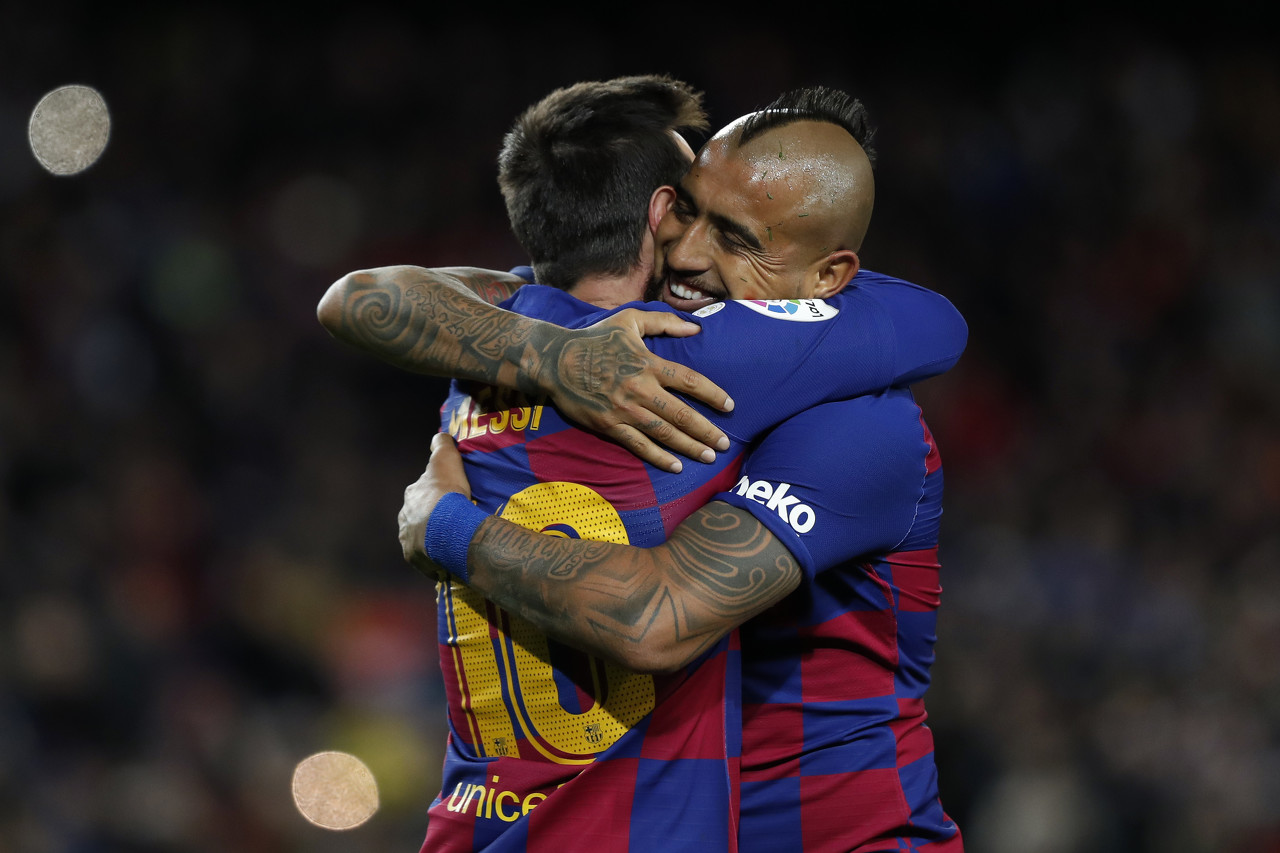 比达尔：讨论梅西是否最佳本就奇怪，苏牙和莱万是当今最强中锋