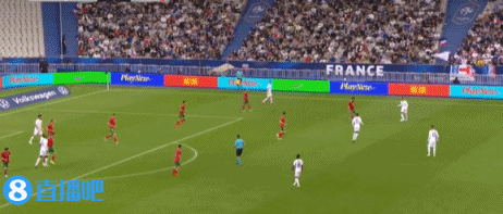 天王盖地虎！帕瓦尔传中，吉鲁左脚外脚背弹射破门