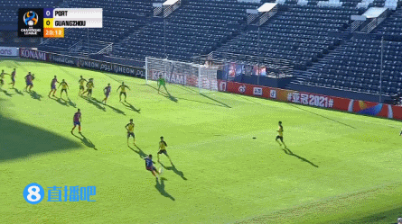 对手抓住广州队后防盯人失误头球破门，广州队暂0-1落后泰国泰港