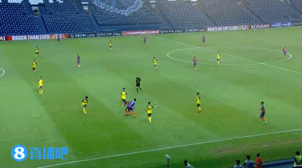 还是盯人不紧！广州队再被头球破门，暂0-2落后泰国泰港