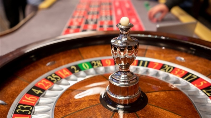 澳门学者建议赌牌竞投延期两年