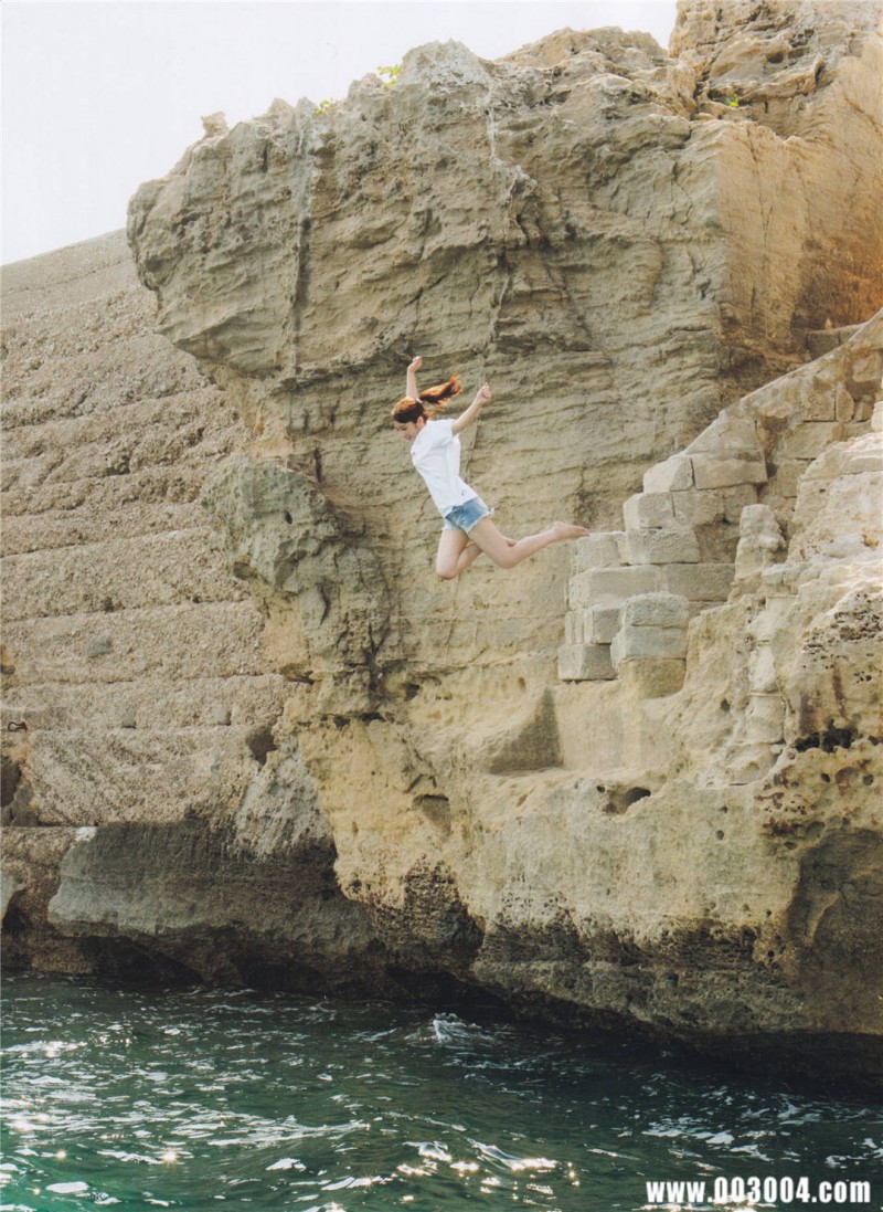 [乃木坂46]与田祐希第二本写真集「無口な時間」 精品