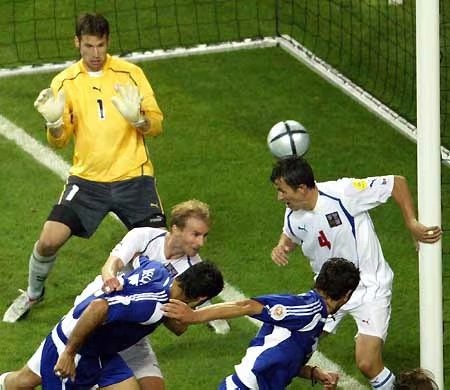 欧洲杯往事第三篇：从金球到银球，突然死亡阴影下的捷克一代球星