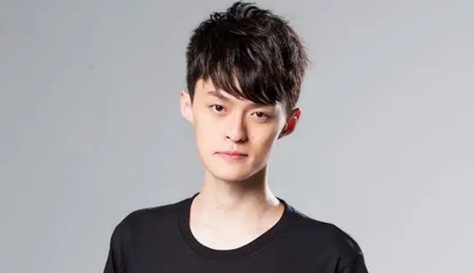 FoFo:我觉得我中路玩得最好的英雄是沙皇