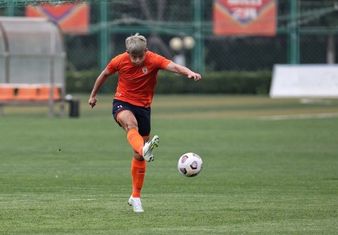 热身赛-山东泰山1-0天津津门虎 小将田鑫远射制胜