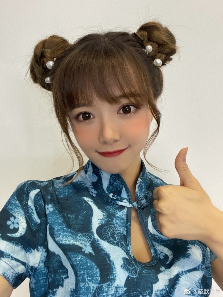 主持人骆歆整活：不吃甜粽子取关 不喜欢甜粽怎么喜欢甜甜的我