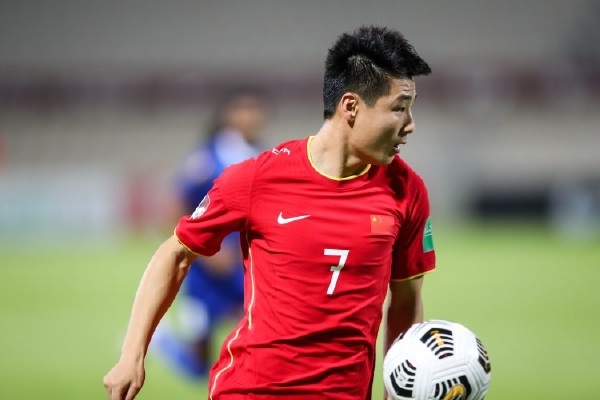 国足晋级12强赛的头号功臣：8场造11球的武磊，坚持留洋做得对！