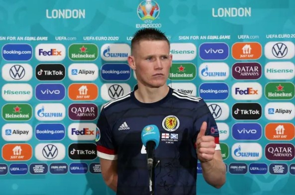 麦克托米奈:英格兰实力确实很强,但今晚我们踢得更好