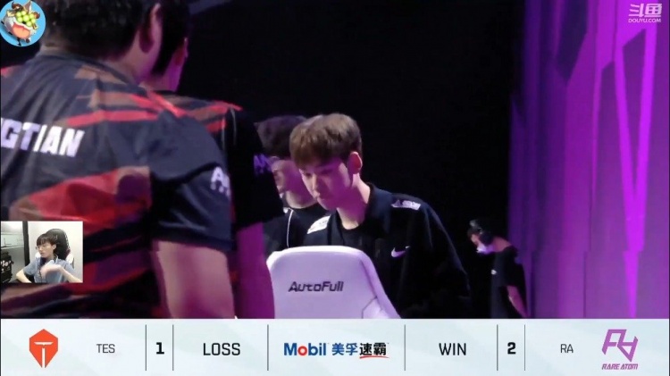 Yuyanjia:被RA偷家了太可惜了 Knight位置很好已经看到对面意图了