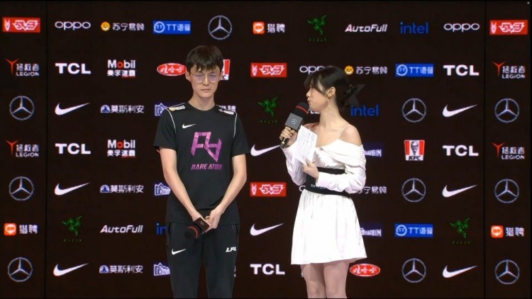 RA赛后采访FoFo：莫名其妙开车过去偷家就赢了