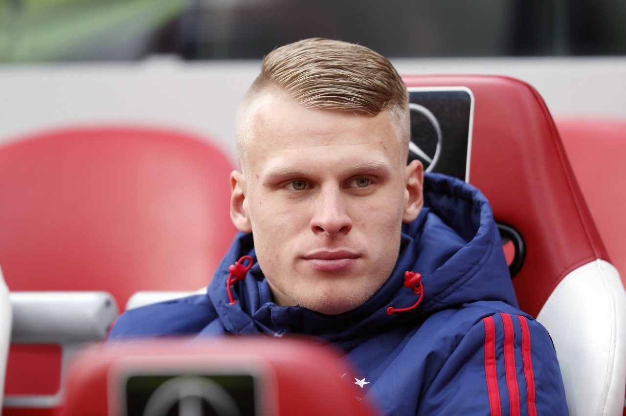 记者:尤文对邓弗里斯没兴趣,他们更想签巴黎左后卫巴克