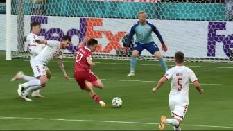 欧洲杯-波尔森破门克里斯滕森建功 丹麦4-1俄罗斯排小组第二