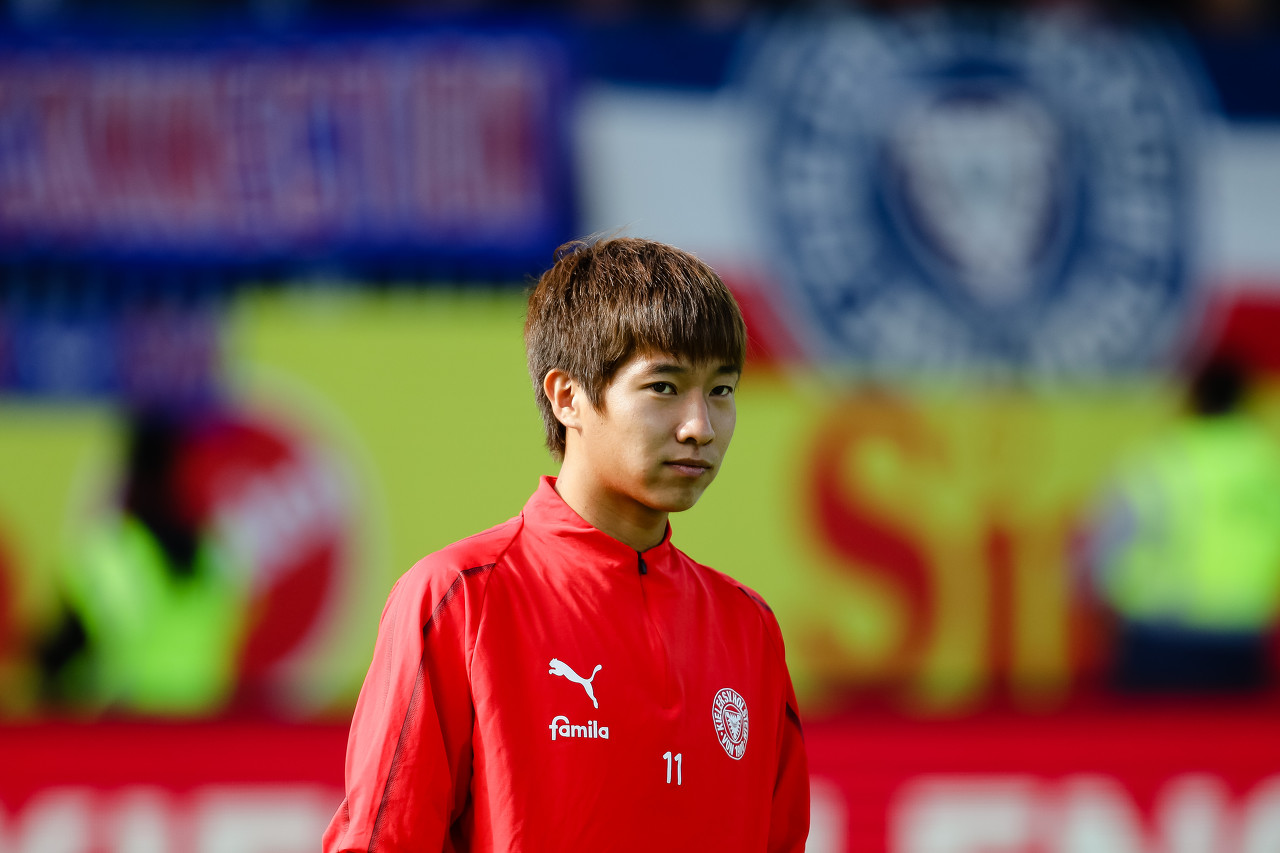 柠檬+1！官方：比勒费尔德从萨尔茨堡红牛买断日本中场奥川雅也