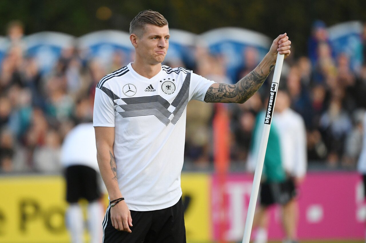 不在马特乌斯首发里,克罗斯:每个人都能排首发,这或许是好兆头