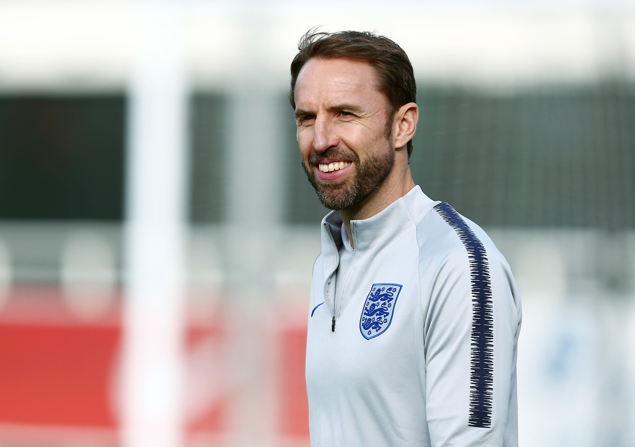 镜报:英格兰对德国考虑变阵343,桑乔有望首发