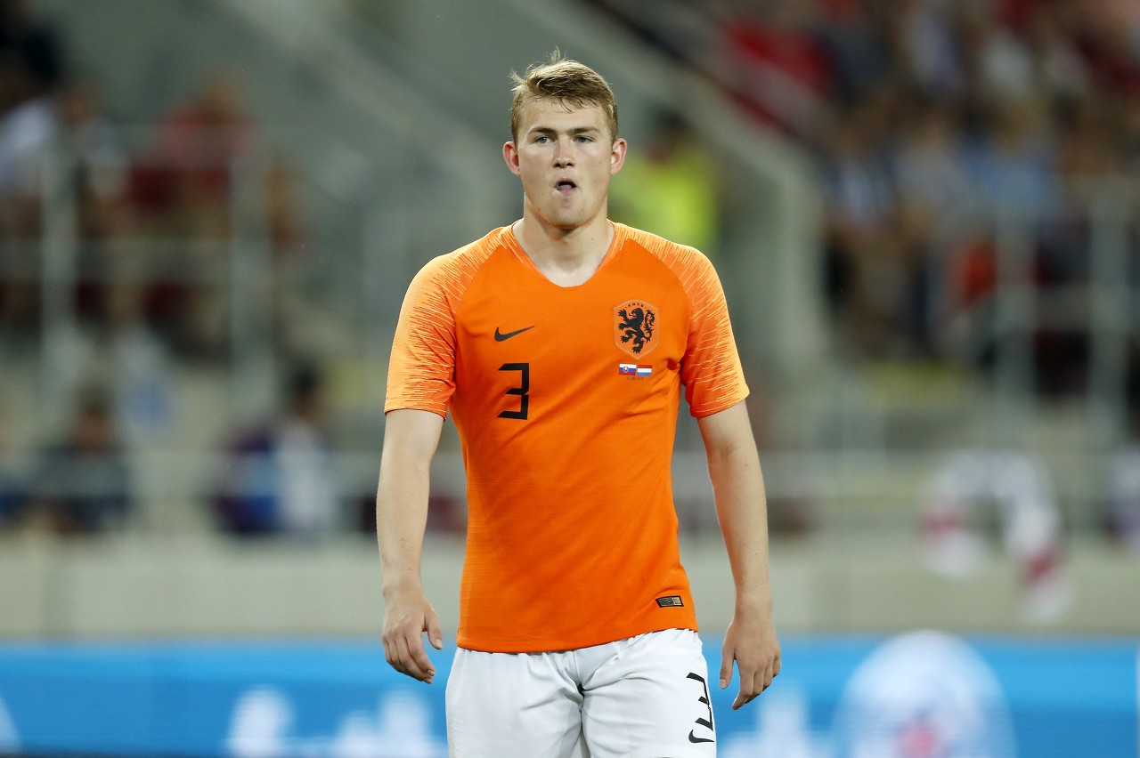 阿斯报:德里赫特腹股沟不适,欧洲杯首战乌克兰出场存疑