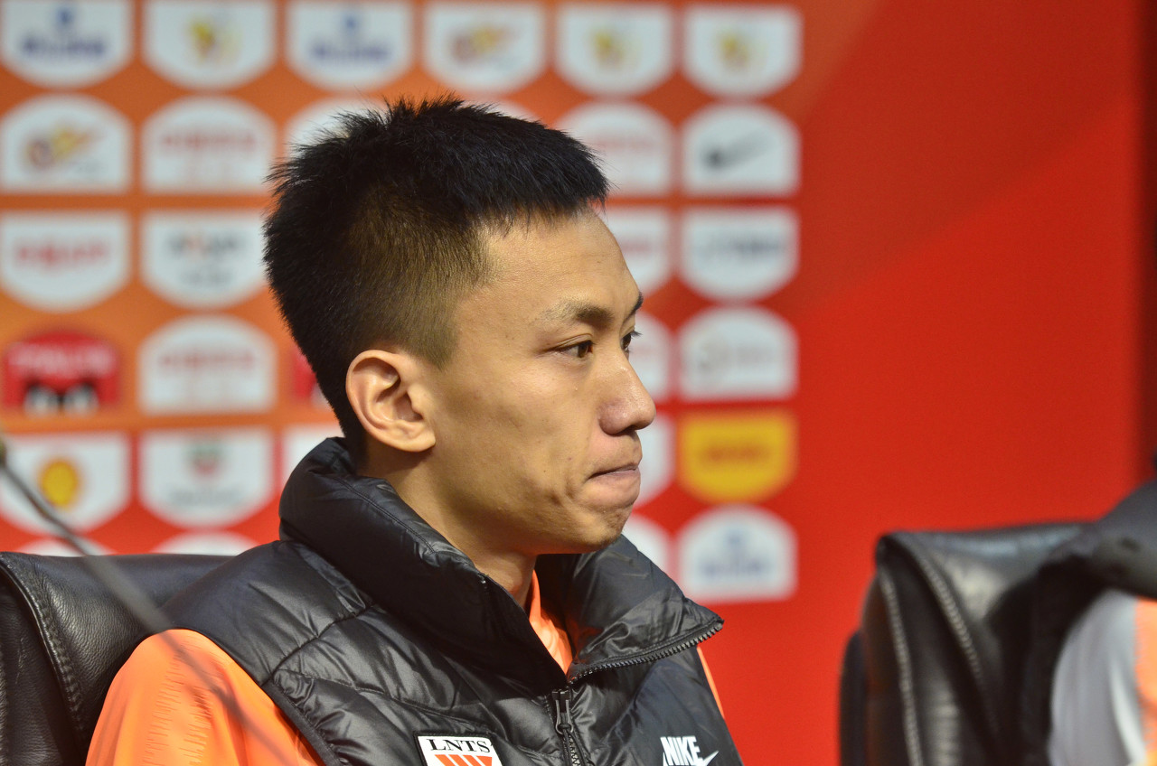 足球报:左腿第三次遭遇重伤后并未沮丧,张弛仍一如既往地平和