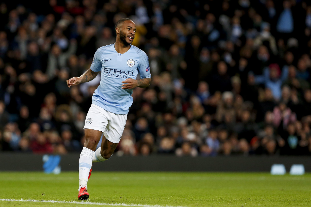 我要快乐?天空记者:巴萨有意斯特林,或将寻求球员交换交易