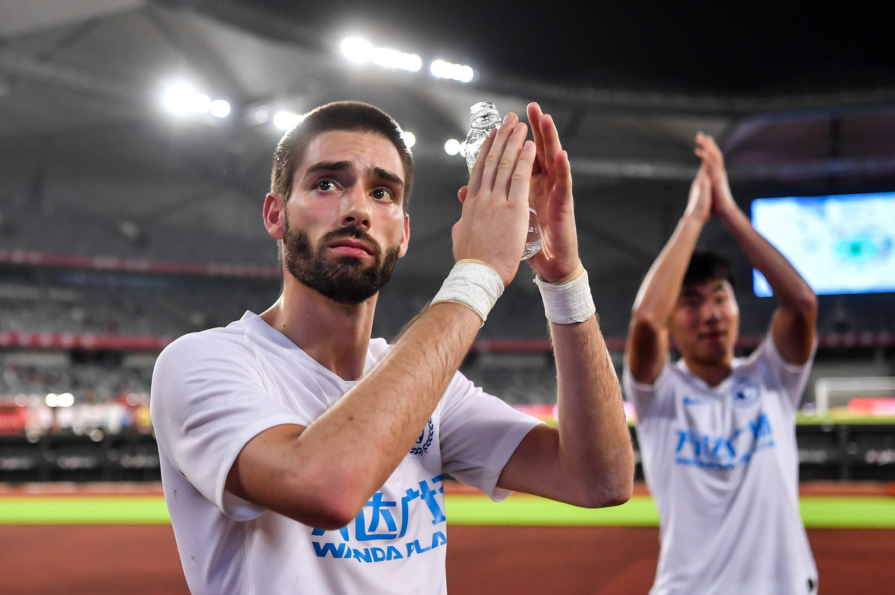 前大连人翻译谈卡拉斯科争议言论:国内国外足球文化确实不一样