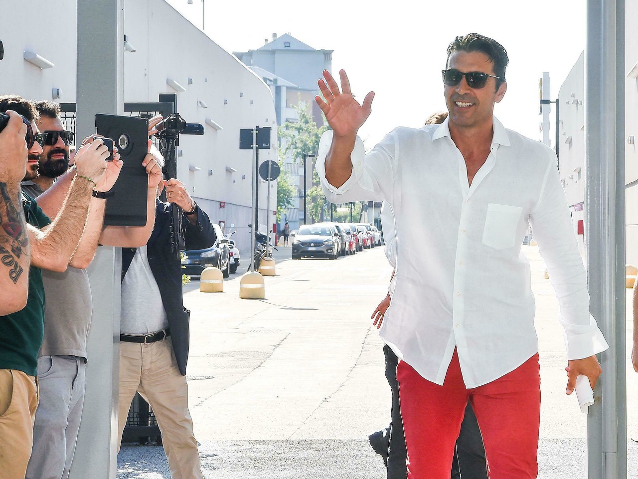 万众瞩目!布冯回归帕尔马亮相仪式门票瞬间售罄