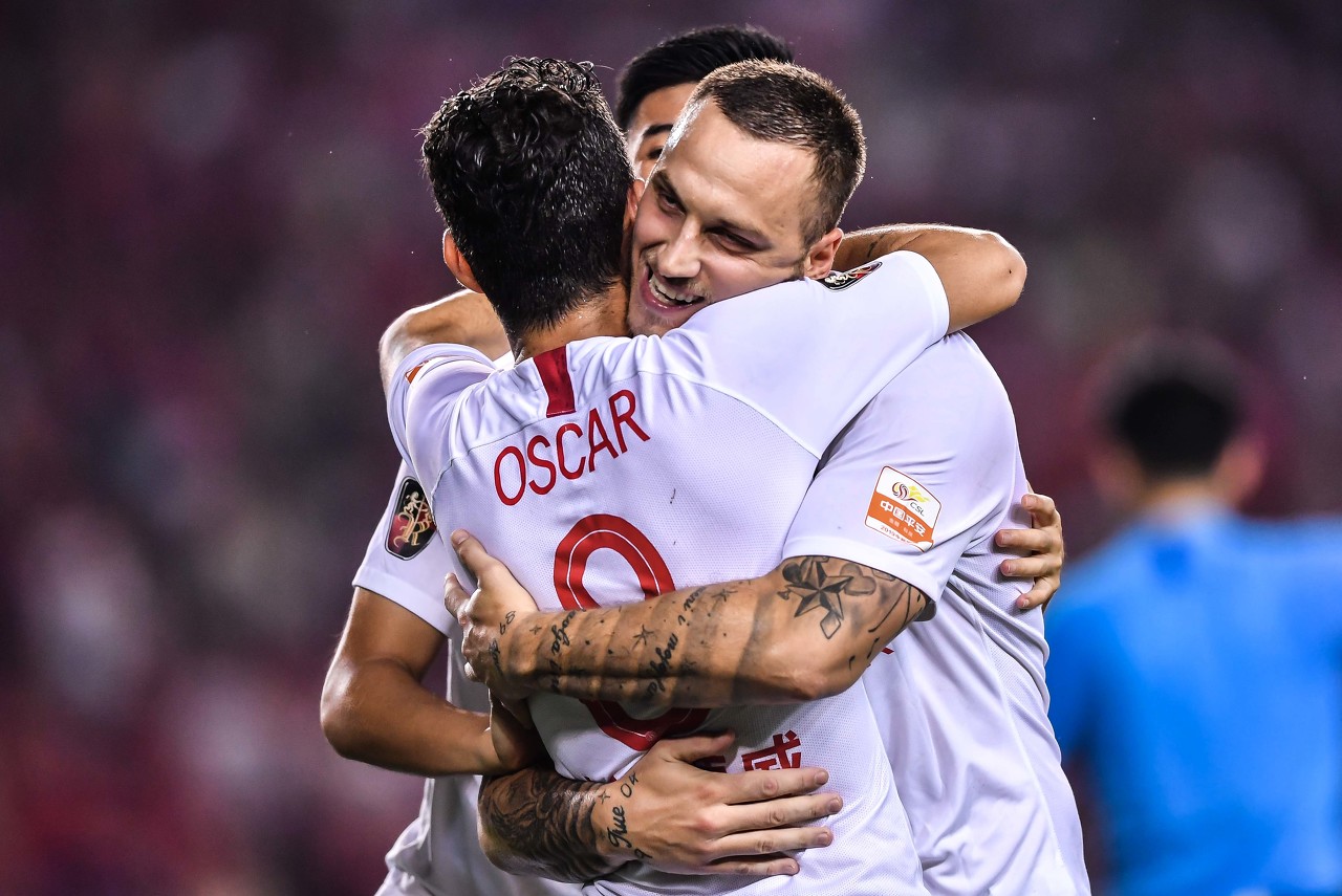 博洛尼亚总监:我喜欢阿瑙因他是斗士,选择签他是想增强阵容厚度