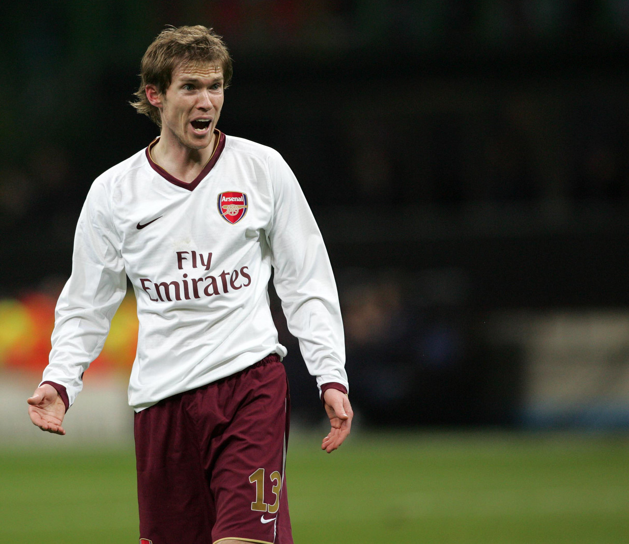 赫莱布:温格就像父亲一样,我想大多数离开他的球员都后悔了