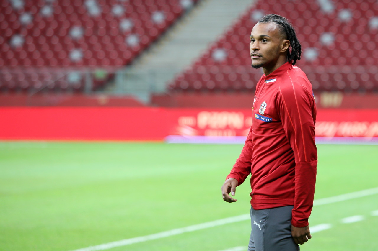 英媒:国米可能再次将拉扎罗租借给纽卡,并设置选择买断条款