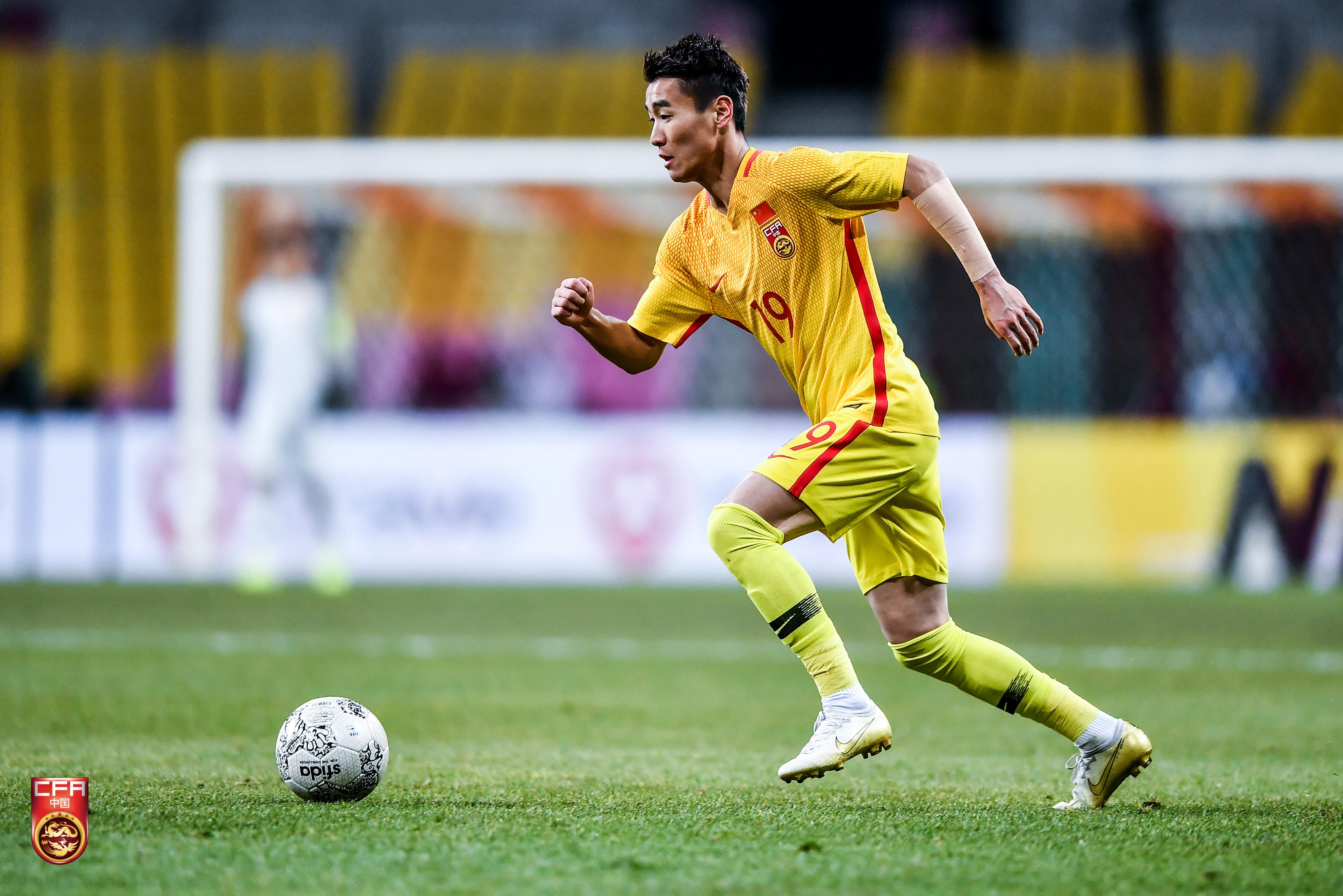 记者赵宇:韦世豪经检查问题不大,未来两场具备参赛条件