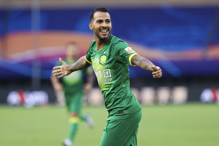 国安技术部主任魏克兴：比埃拉还有2-3周归队，朴成已跟队训练