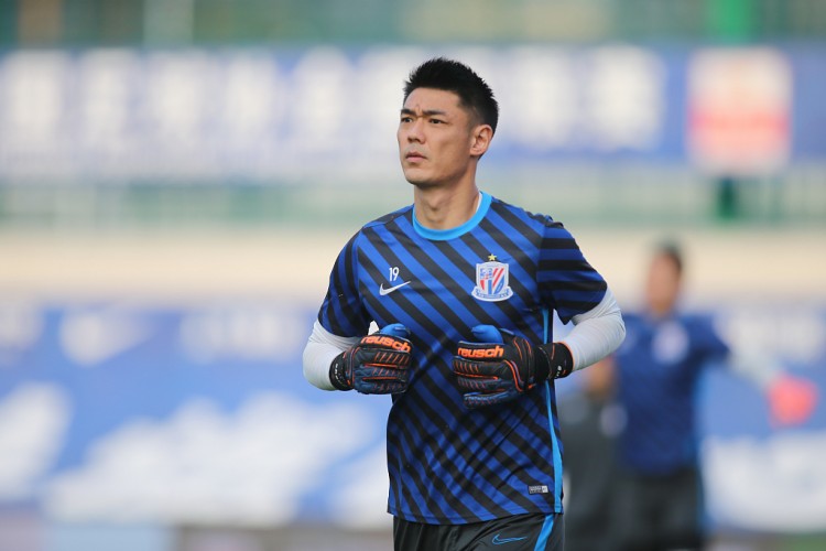 申花官方:曾诚恢复神速可进行结合球训练,阿德里安参加合练