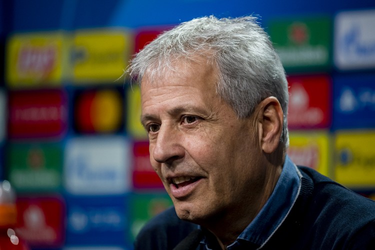 记者:水晶宫与前多特主帅法夫尔商谈执教事宜