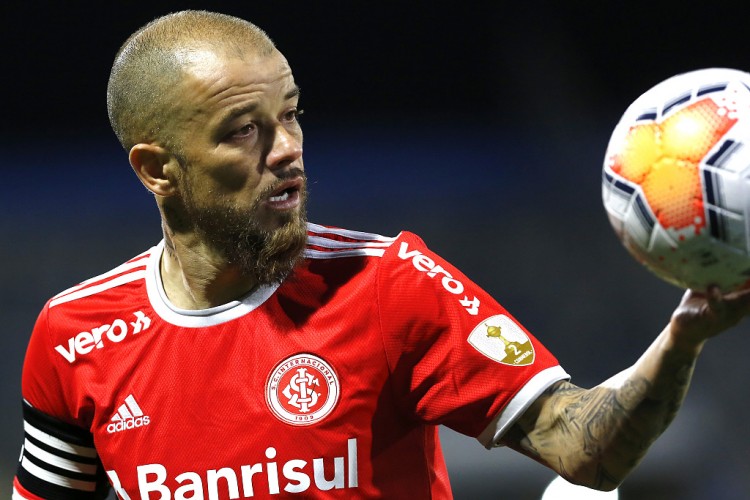 达历山德罗：很乐意和芒特换球衣，他是一名拥有巨大潜力的球员