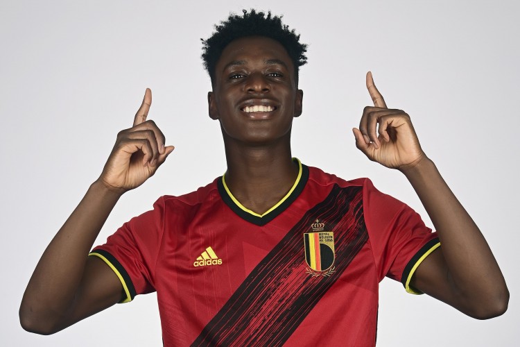 罗马诺：阿森纳总计2200万欧报价洛孔加，尚未谈妥未来转会分成