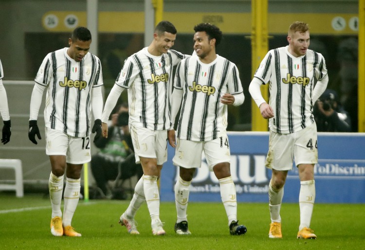 库卢:伊布和C罗都是球队领袖,我和他们相处得都很好