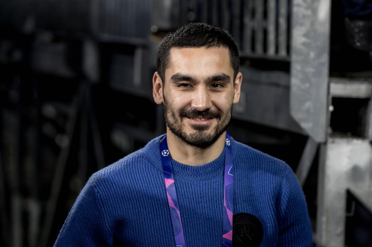 六台：巴萨已经和京多安经纪人完成会面