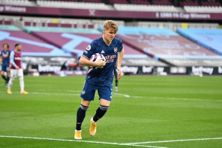 罗马诺:阿森纳有意麦迪逊,但首选是希望从皇马签下厄德高