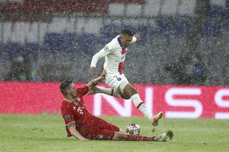 队报：纳赛尔将亲自负责姆巴佩续约事宜，可能提供2-3年的短约