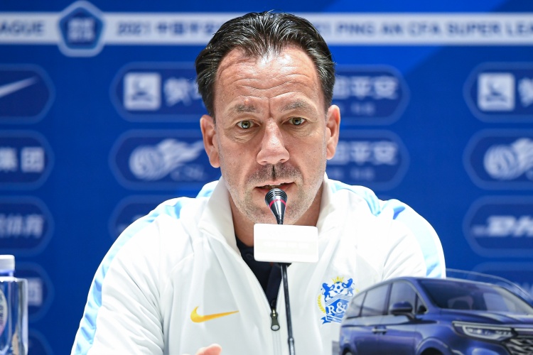 范加斯特展望欧洲杯:德国队是夺冠最大热门,荷兰能进半决赛